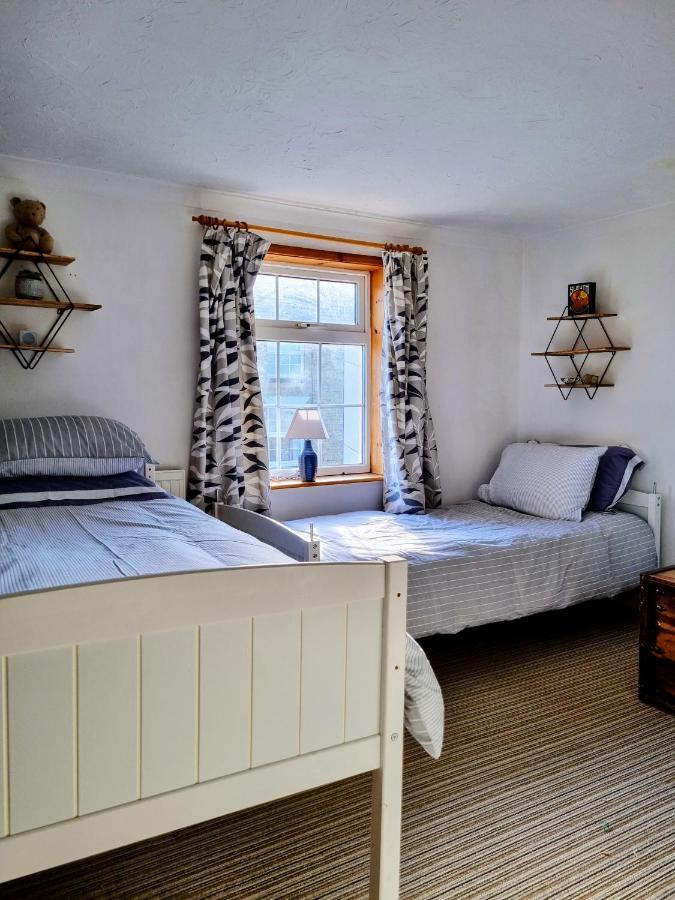2 Bedroom House Within Walking Distance Of Town Cowes  Extérieur photo